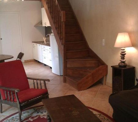 La Petite Maison D'Évran エクステリア 写真