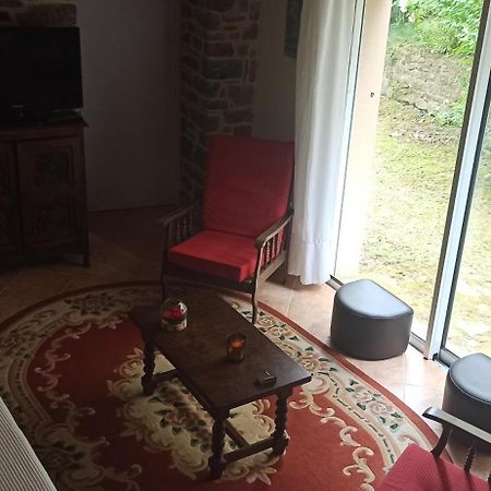 La Petite Maison D'Évran エクステリア 写真